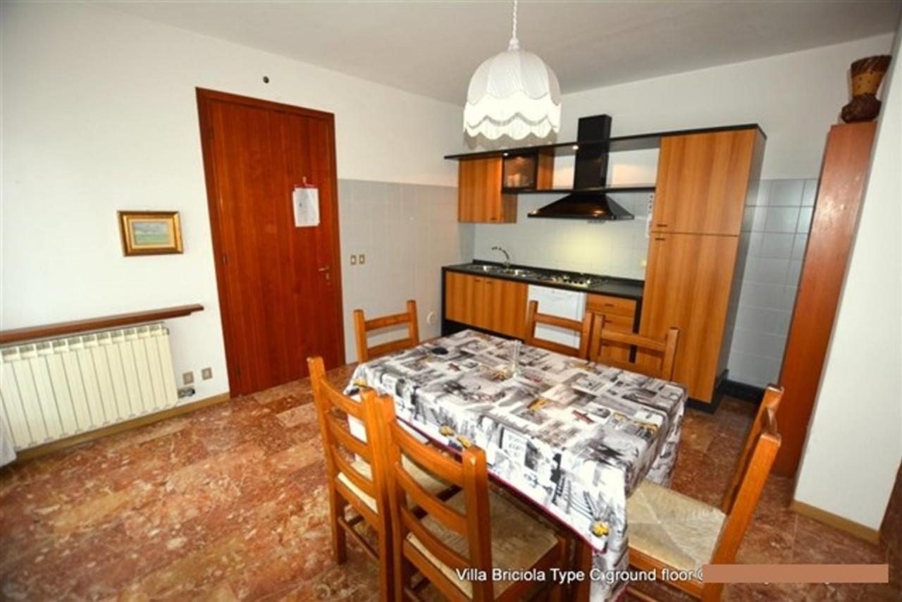 Apartamento Lignano Exclusive With Pool Lignano Sabbiadoro Exterior foto